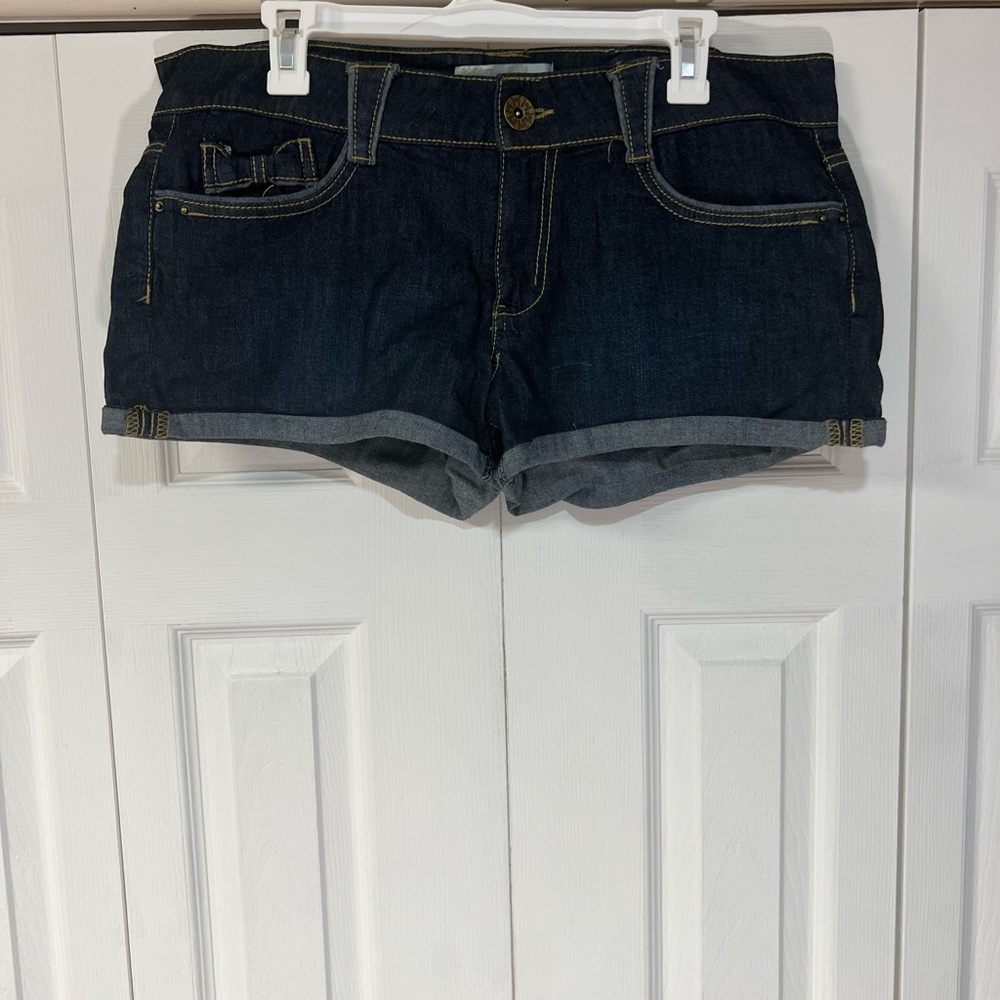 New Rewind dark wash jean shorts size 15